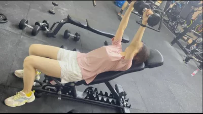 带去车里口完回她家里操！！